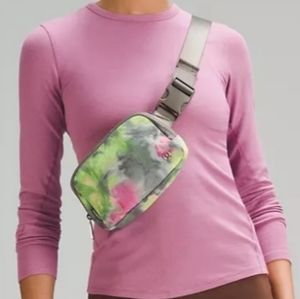 NWT Lululemon Everywhere Belt Bag,Hyper Dye Multi/Rover.